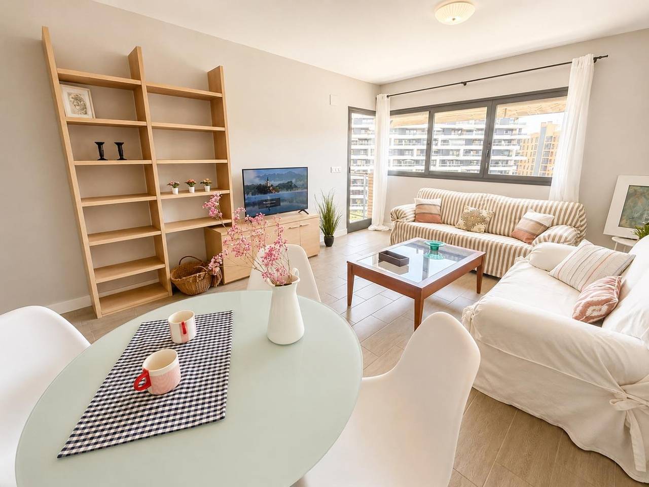 Stylish Apartment with Pool & Parking near San Juan Beach Pau 5, foto 11