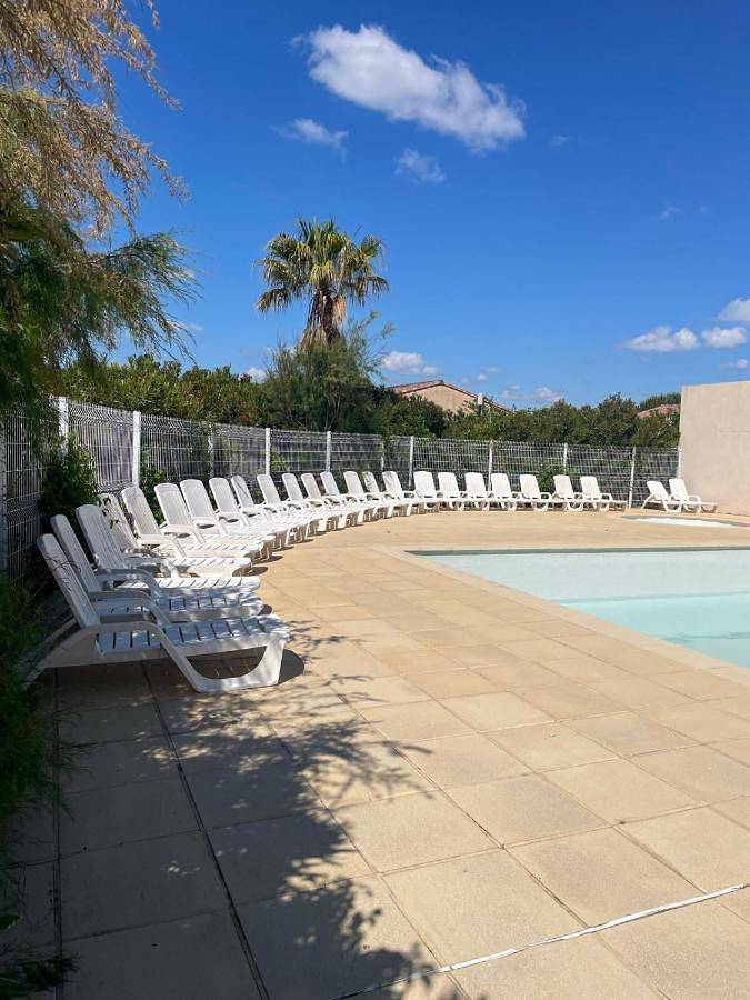 Appartement entier, Two-Bedroom Apartment in Gallargues-le-Montueux, Côte méditerranéenne (France)