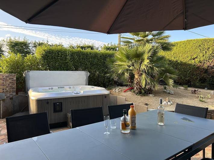 Gîte pour 8 personnes, avec jacuzzi et jardin ainsi que sauna et terrasse à Plourhan - 2