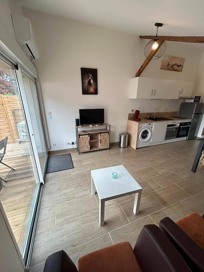 Location de vacances pour 2 personnes, avec Terrasse et Jardin à Saugnac-et-Cambran
