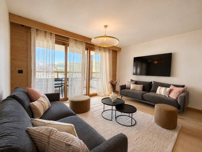 Location de vacances pour 8 personnes, avec Balcon ainsi que Terrasse et Piscine à Huez