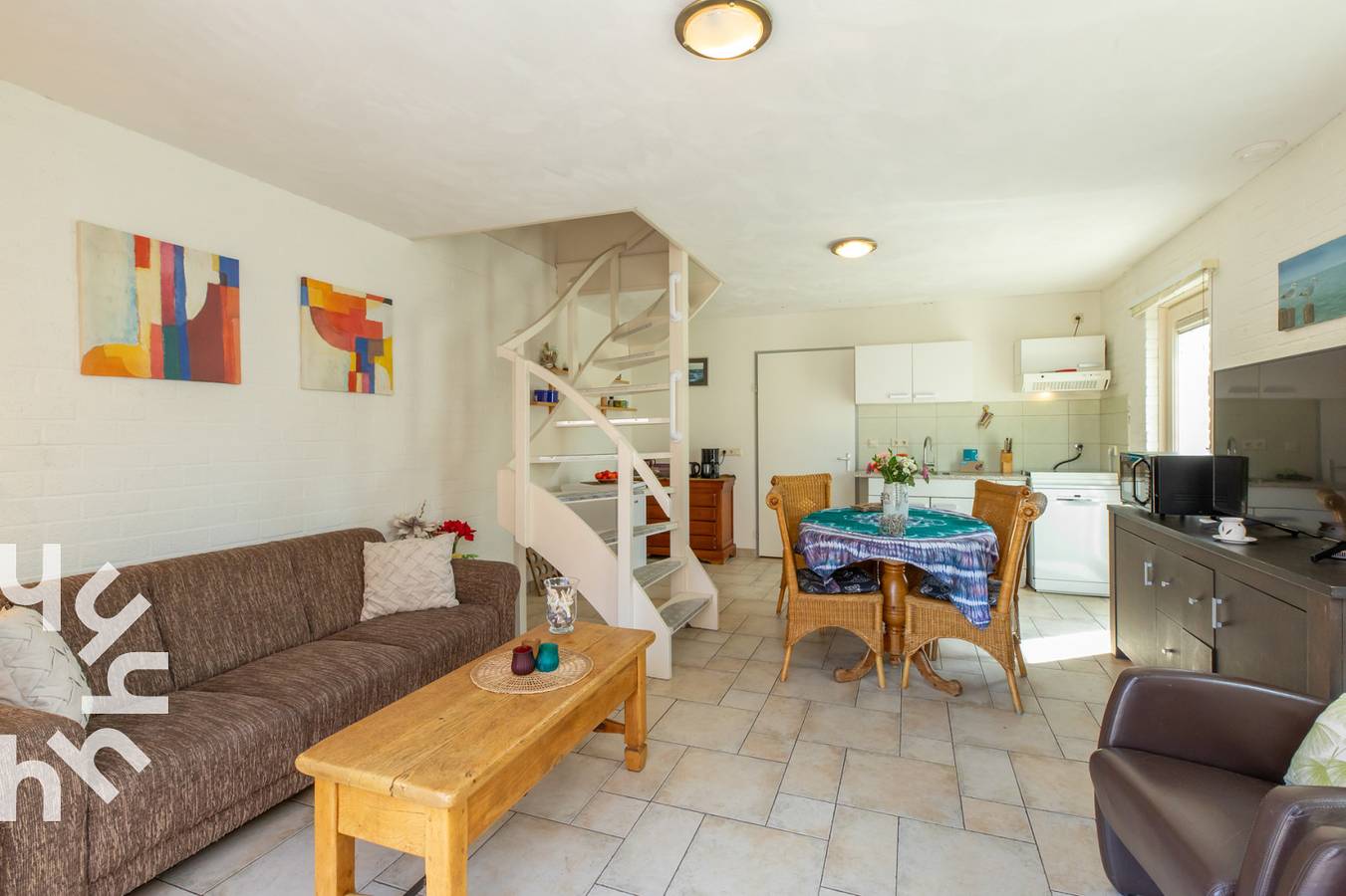 Cosy 4-person holiday home with private terrace in Biggekerke, Zeeland in Biggekerke, Walcheren