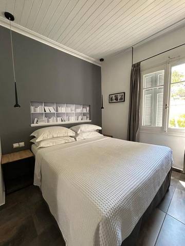 Maison d’hôte pour 2 personnes, avec vue et terrasse, animaux acceptés à Hydra
