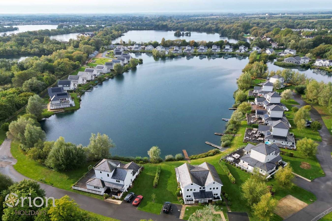 Summer Lake 32B, Meadowlark in Gloucestershire