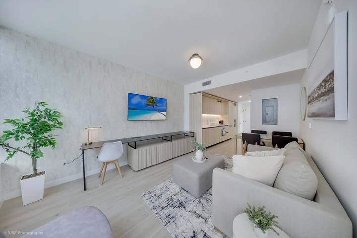 Ganze Wohnung, Ferienwohnung für 6 Personen mit Pool in Miami, Florida