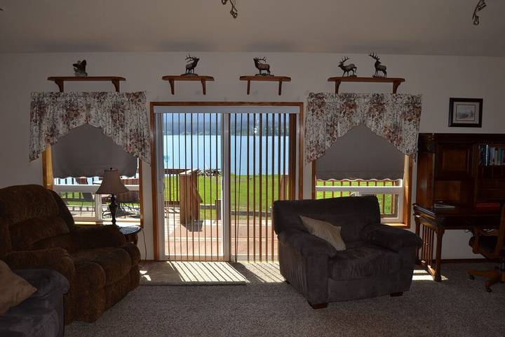 Holiday rental for 12 people, with hot tub and garden in Washington