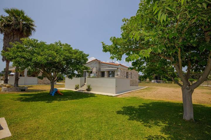 Maison d’hôte pour 4 personnes, avec Balcon et Terrasse ainsi que Jardin et Vue à Messine