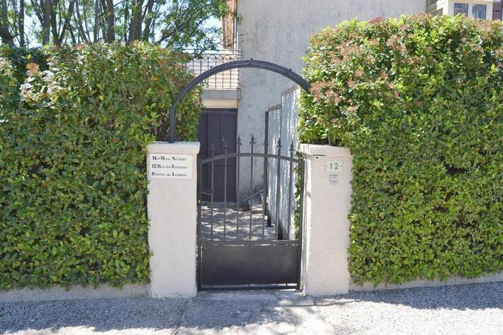 Gîte pour 4 personnes, avec jardin et piscine à Lauris - 2