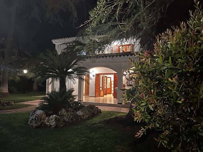 Appartement de vacances pour 8 personnes, avec Balcon ainsi que Terrasse et Piscine