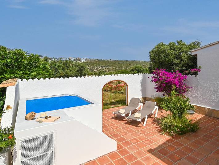 Encantadora villa con piscina privada, aire acondicionado y aparcamiento en Benitachell in Jávea, Costa Blanca