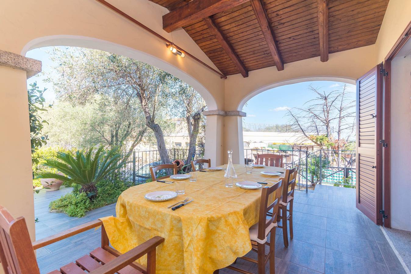 Ferienhaus "Villetta Con Patio Esterno" mit 2 Privaten Terrassen und A/C in Straulas, San Teodoro