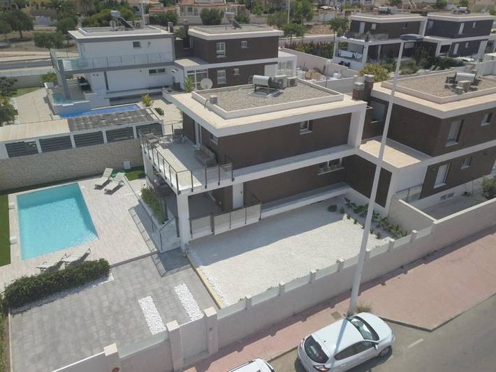Casa rural para 6 personas, con piscina y terraza en Santa Pola - 4