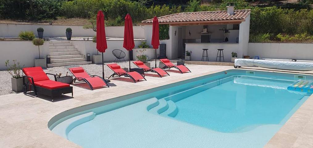 Location de vacances pour 8 personnes, avec jardin ainsi que piscine et bassin pour enfant, animaux acceptés à La Verdière - 3