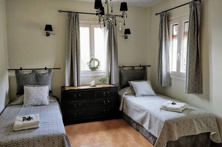 Appartement entier, Appartement avec grande terrasse et vue fantastique in Iznájar, Sierras Subbéticas