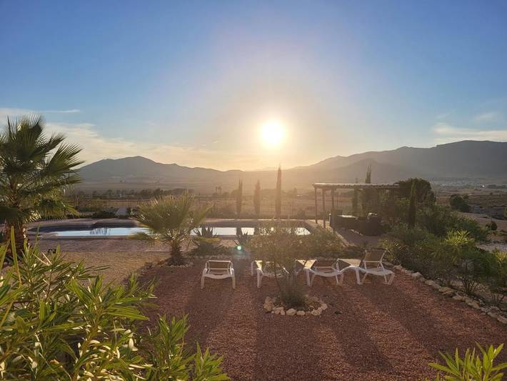 Finca für 2 Personen, mit Ausblick und Garten sowie Pool in Alicante Provinz - 4