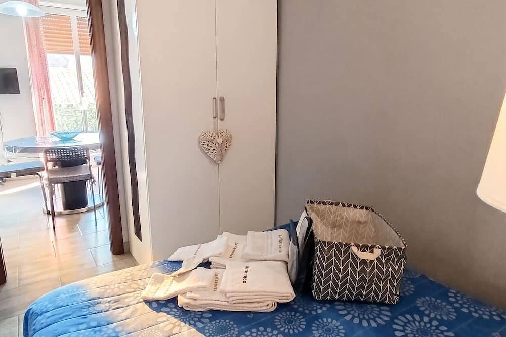 Ganze Wohnung, Homerez - Wohnung mit Meerblick in Aci Trezza in Aci Trezza, Aci Castello