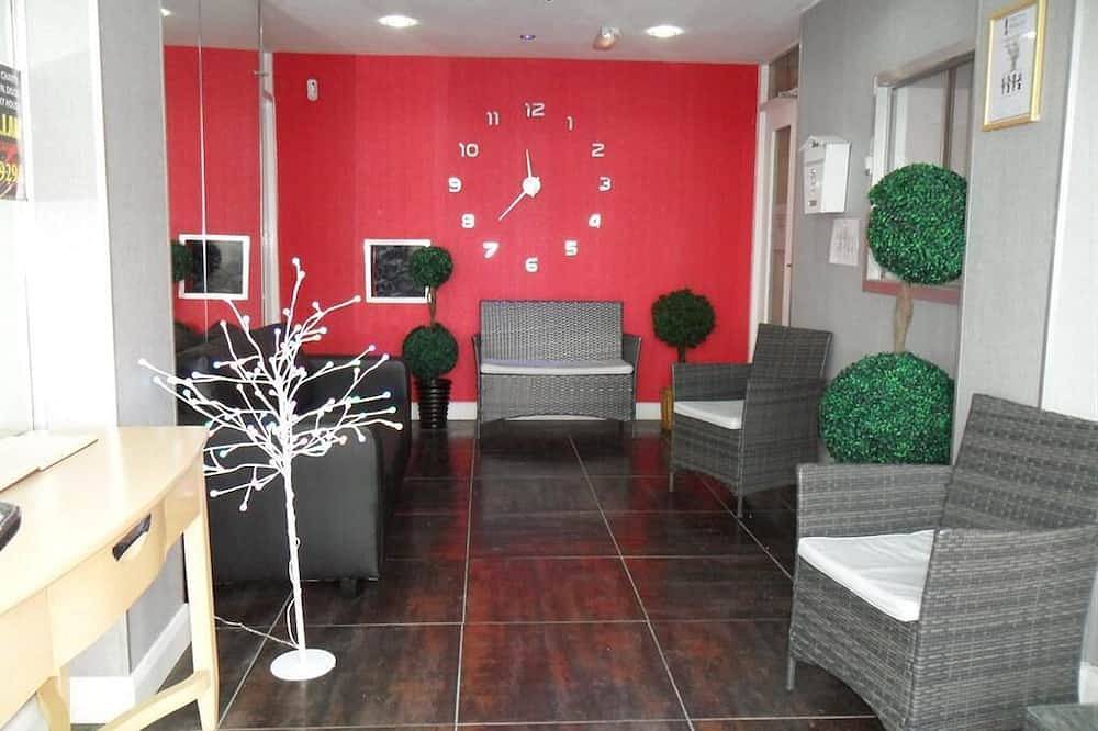 Entire apartment, Family Apartment Wet room Disabled Access at The W in Blackpool Pleasure Beach, North West England
