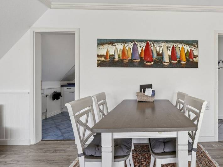 Ganze Ferienwohnung, Meeresrauschen - Gemütliche 2-Zimmer Ferienwohnung in strandnaher Lage für 2 Erwachsene plus Kleinkind bis 3 Jahren in Strand Hörnum, Hörnum