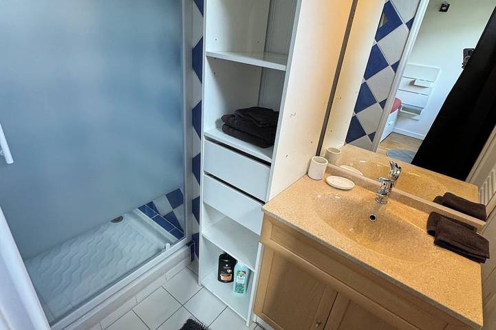 Appartement entier, Superbe studio dans le centre ville de Beauvais. Central tout en étant au calme in Beauvais, Oise