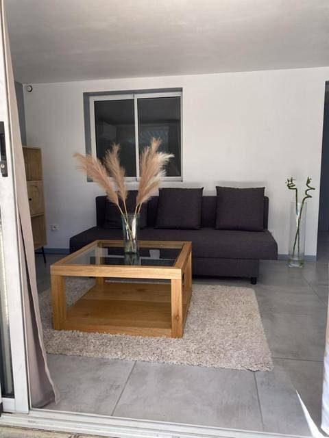 Gîte pour 2 personnes, avec piscine et jardin à Nages-et-Solorgues - 3