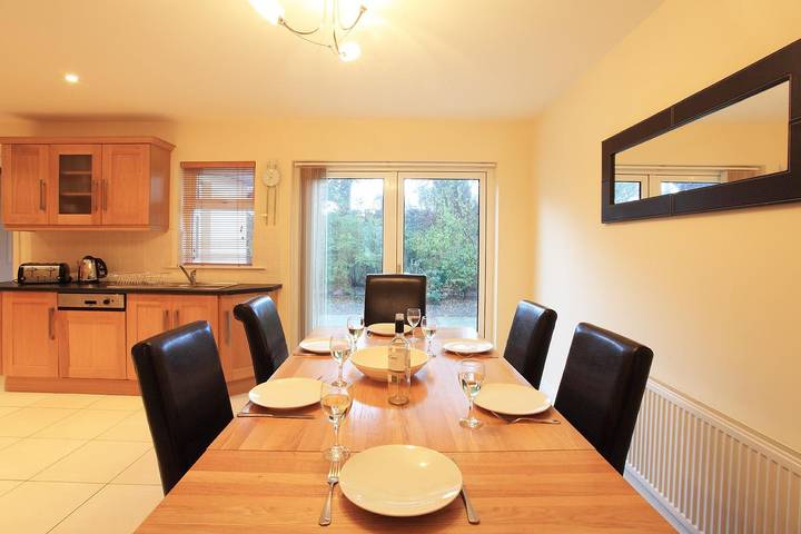 Gîte pour 6 personnes, avec balcon/terrasse, adapté aux familles à Kenmare - 3