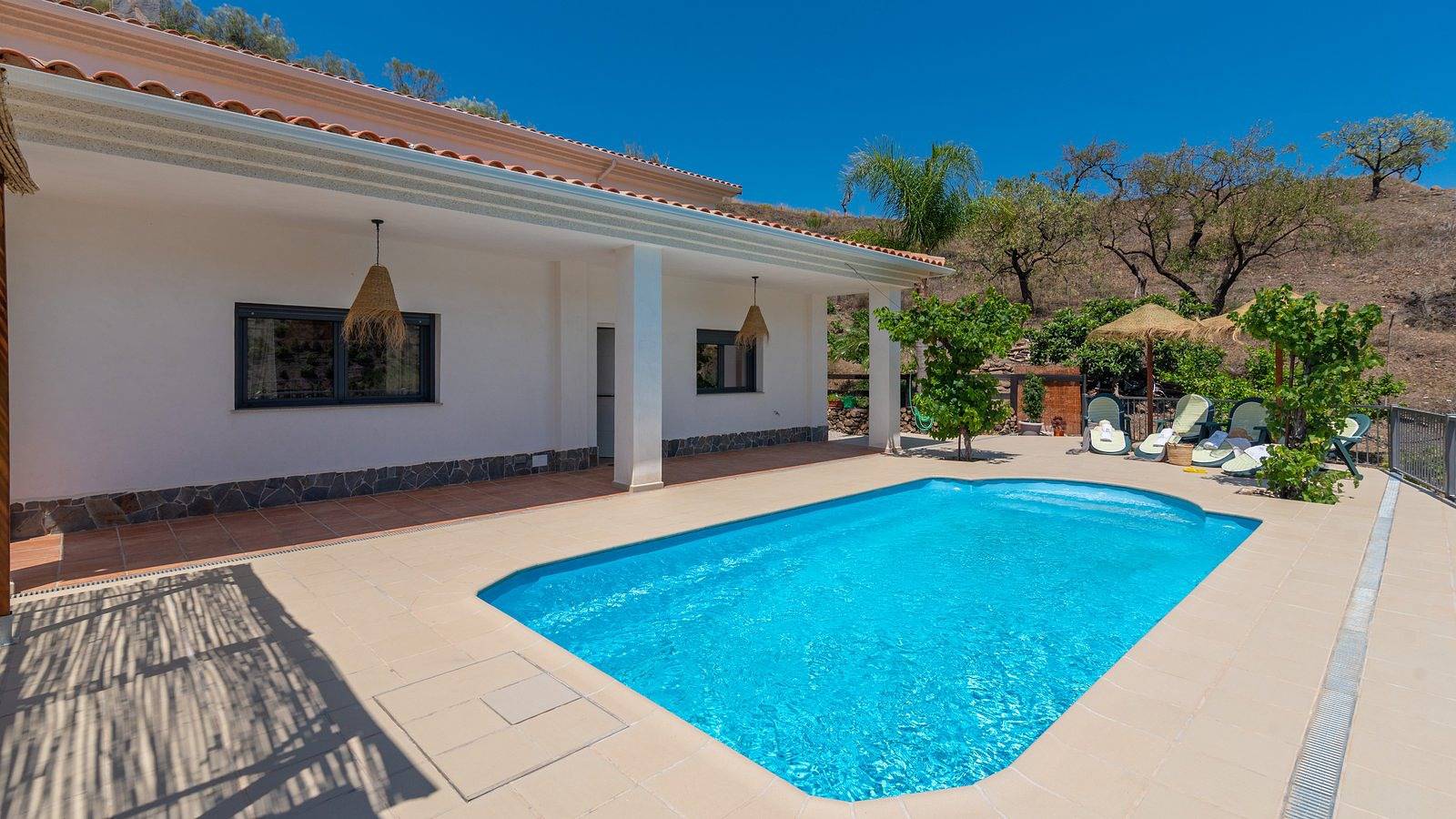 Villa Las Viñas Arenas by Ruralidays in Arenas, Málaga Provinsen