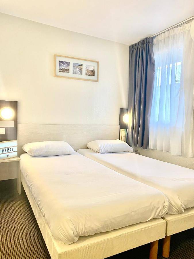 Hôtel pour 2 personnes, avec jardin, animaux acceptés à Dardilly - 2