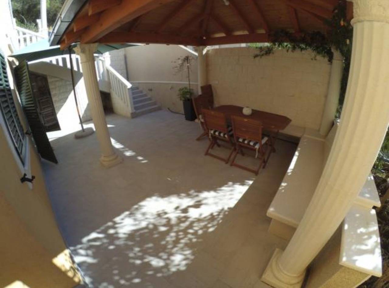 Ganzes Studio, Apartments Maritimo - Studio Apartment with Terrace in Blato, Korcula