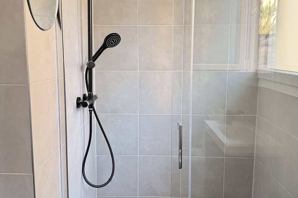 Apartamento entero, Appart Paris Sud★ calm & bright - Rer B 2 minutes in Cachan, Valle del Marne