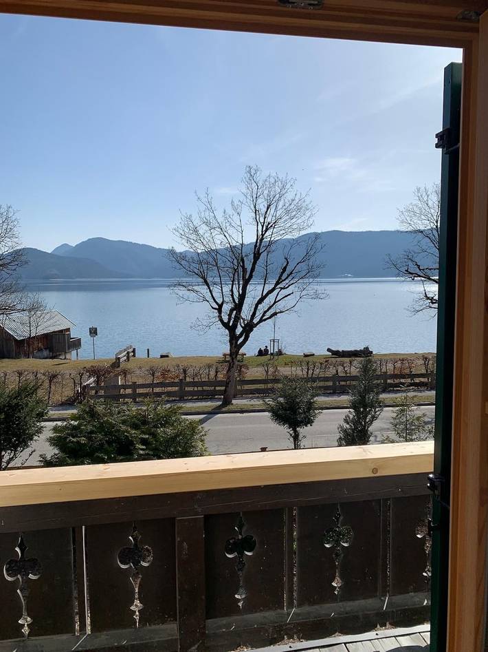 Ferienhaus für 6 Personen, mit Ausblick und Garten sowie Balkon und Seeblick im Tölzer Land