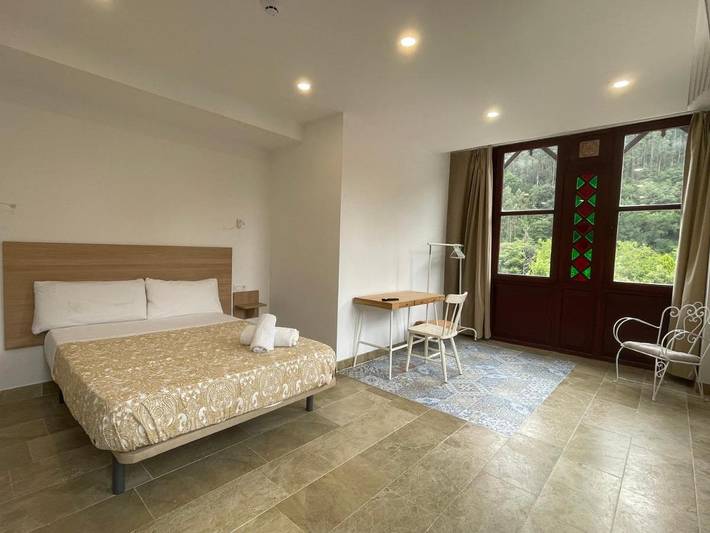 Hôtel pour 3 personnes, avec jardin et vue