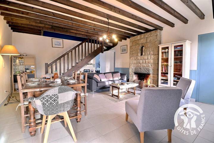 Gîte pour 6 personnes, avec jardin à La Chapelle-Chaussée - 4