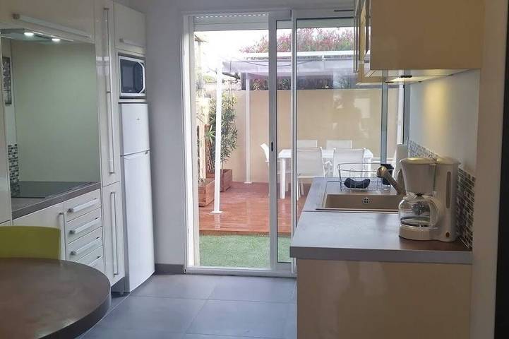 Casa de vacaciones para 3 personas, con terraza y jardín - 1