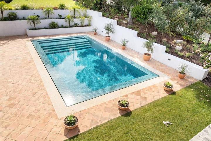 Casa rural para 14 personas, con jardín y piscina en Estoril - 2