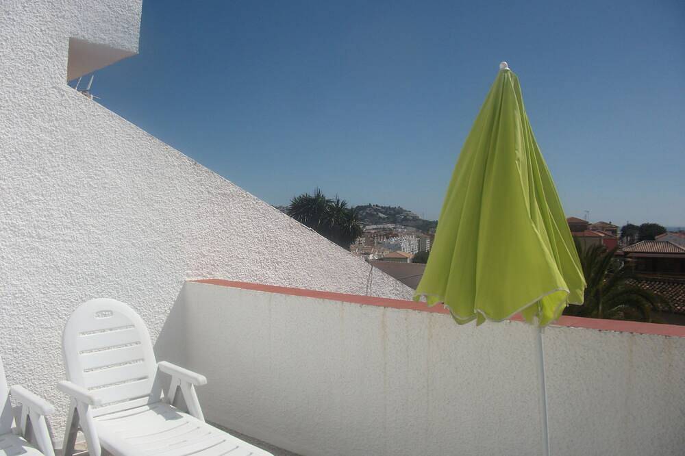 Casa Maracaibo, lovely villa with pool, Wifi,  Almuñecar,  Costa Tropical in Victoria Playa, Almuñecar