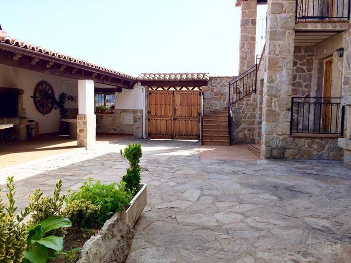 Location de vacances pour 5 personnes, avec terrasse et piscine, animaux acceptés à El Barraco - 3