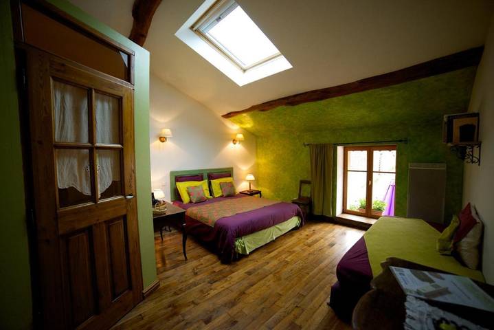 Chambre d’hôte pour 3 personnes, avec Terrasse et Jardin