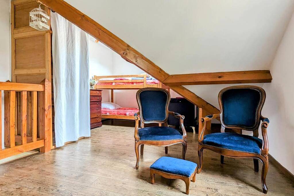 Two-Bedroom House in Breteuil, Région d'Évreux