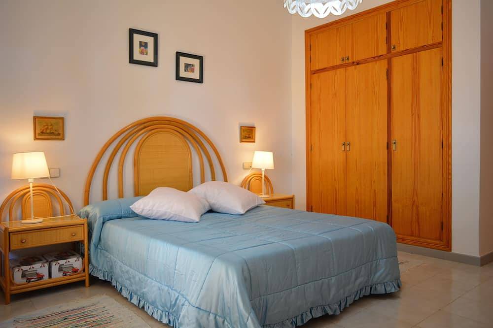 Villa S'Olivera Santa Ponsa is perfect for families who love beaches and sports in Santa Ponça, Calvià