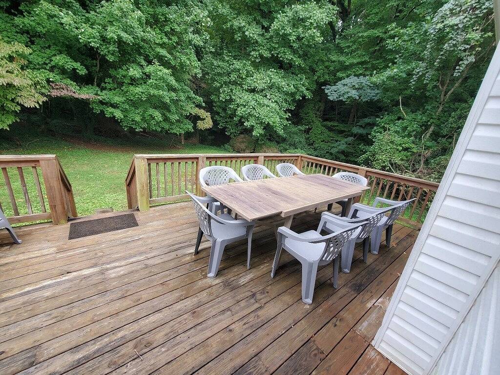 Cozy Home Less Than 5 Minutes from Liberty University in Lynchburg, Virginia