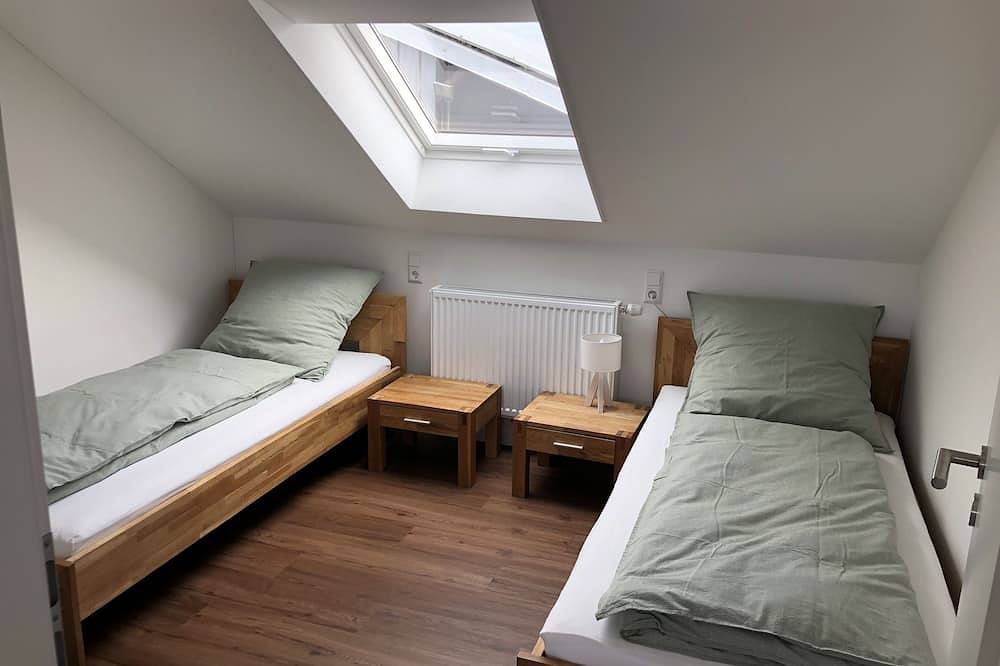 Ganze Wohnung, Gemütliche Ferienwohnung im Bodenseehinterland in Markdorf, Region Bodensee-Oberschwaben