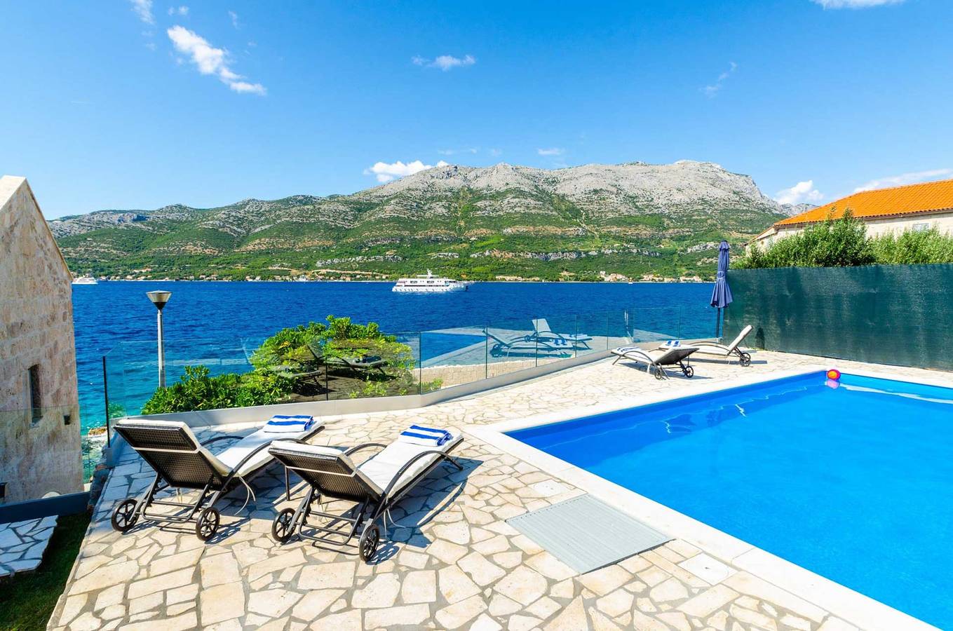 Fantastic Seafront Villa | 4 Bedrooms | Villa Samostan Prestige | Stunning in Korčula (Dalmacija), Korcula