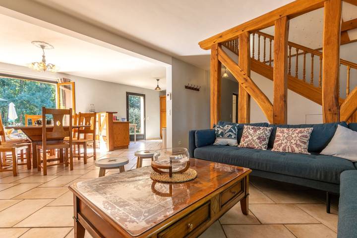 Gîte pour 12 personnes, avec jardin ainsi que terrasse et piscine à Selles-sur-Cher - 4