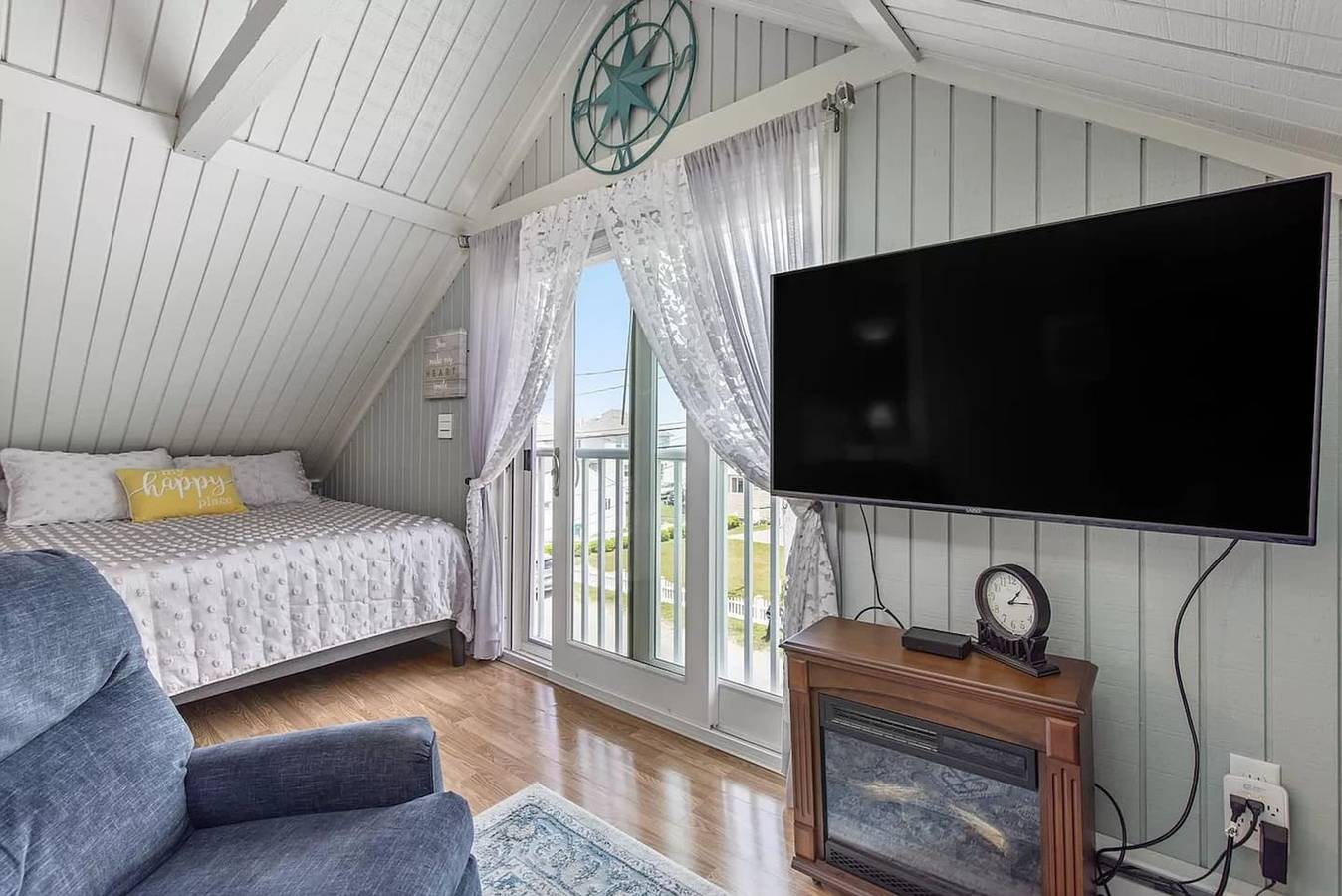 Entire apartment, Private Condo w/Ocean Views Next to Beach in Hampton, New Hampshire