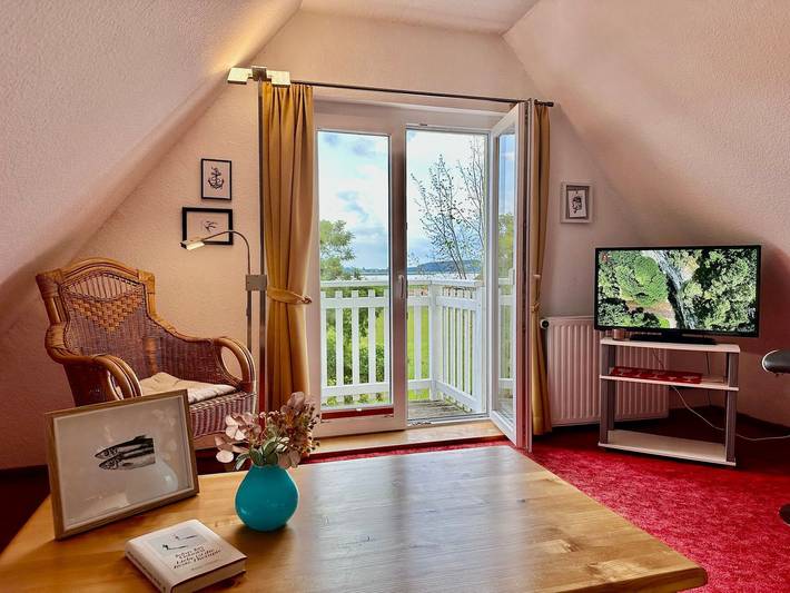Ferienwohnung für 2 Personen, mit Garten und Ausblick in Middelhagen