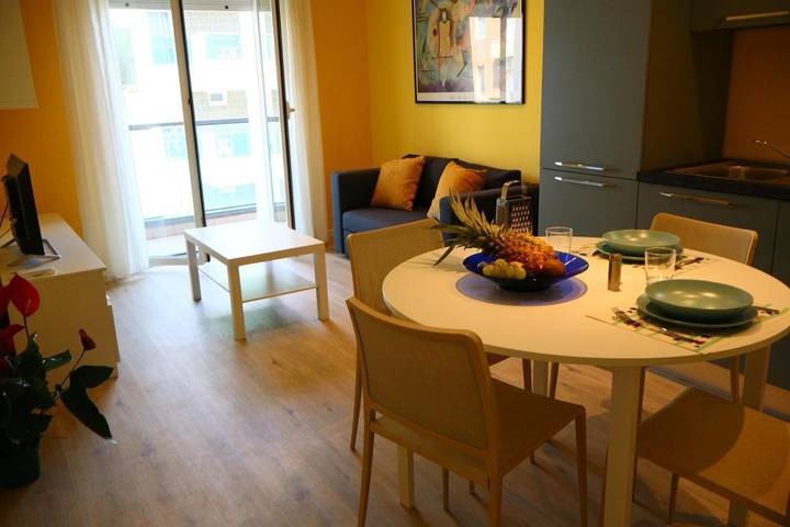 Ferienwohnung für 6 Personen, mit Balkon und Whirlpool sowie Terrasse und Garten in Gabicce Mare