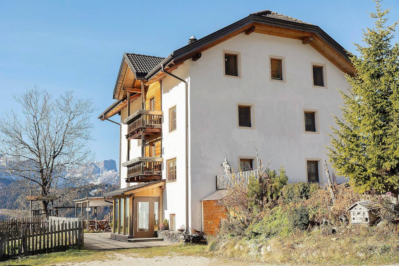 Ganze Wohnung, Apartment 'Rît' mit Bergblick, Gemeinschaftsterrasse und Wlan in Wengen (Italien), Dolomiti Superski