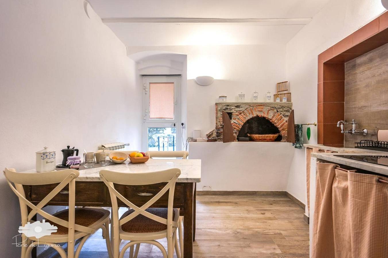 Appartement 'Pieds Dans L'eau' met privéterras en wifi, foto 8