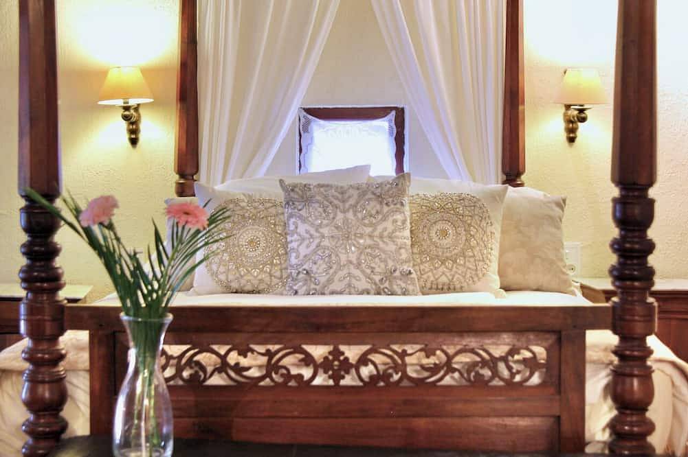 La Petite Maison: Fairytale Stay in Village Center in Beynac-et-Cazenac, Périgord Noir