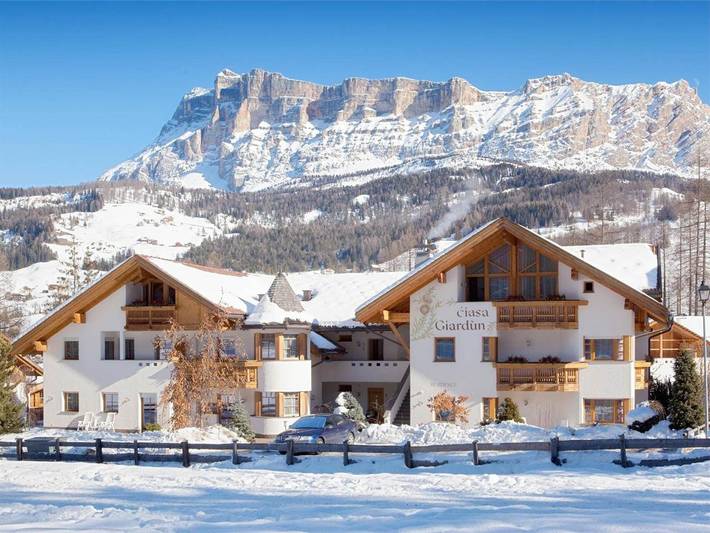 Hütte für 3 Personen, mit Ausblick und Terrasse sowie Garten in Alta Badia